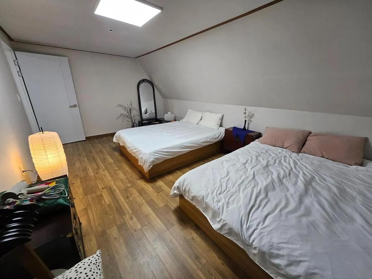 Chungmuro Station 3Min Duplex سيول 0*,  كوريا الجنوبية