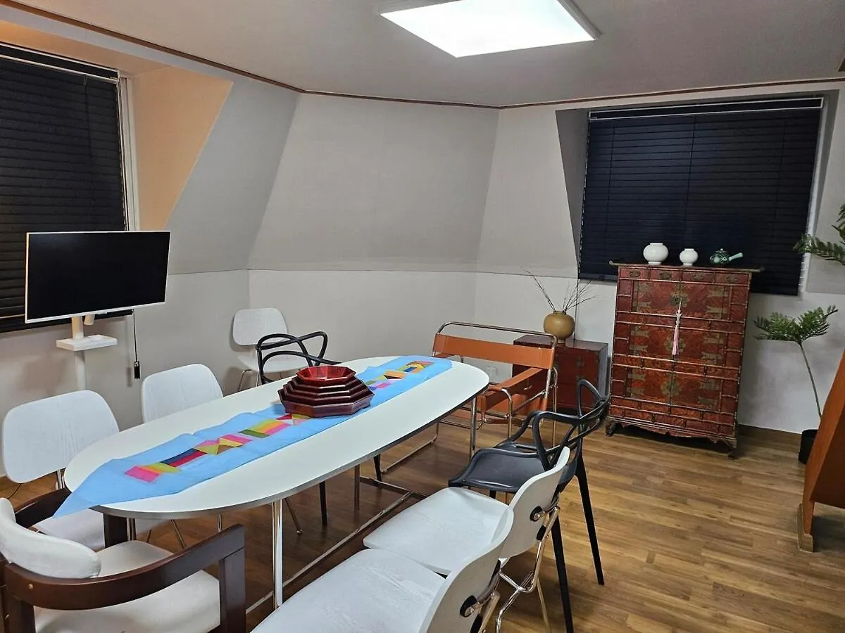 Chungmuro Station 3Min Duplex سيول 0*,  كوريا الجنوبية